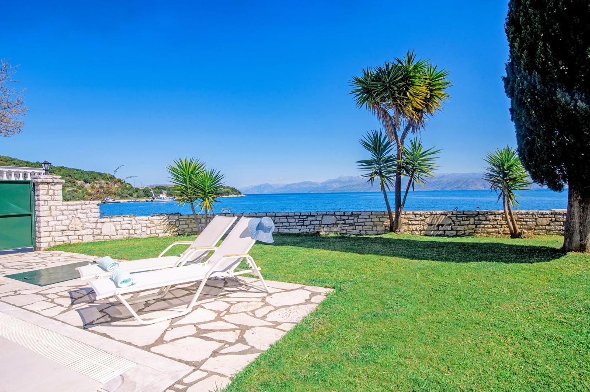 Villa Annie By Villa Plus Kassiopi Exteriör bild